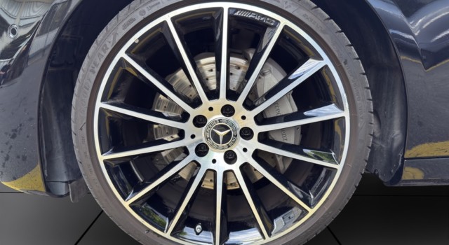 MERCEDES-BENZ E 220 d 4Matic 9G-Tronic