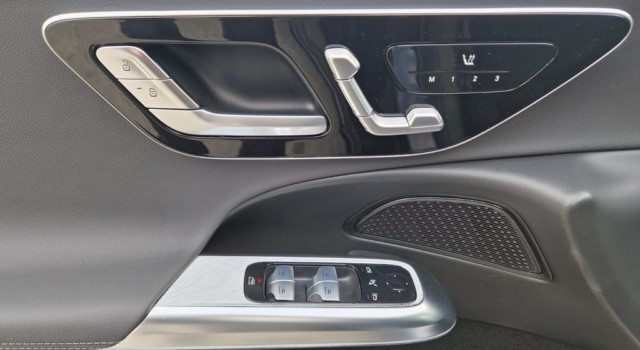 MERCEDES-BENZ E 220 d 4Matic 9G-Tronic