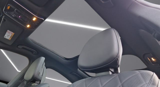 MERCEDES-BENZ E 400 e 4Matic 9G-Tronic