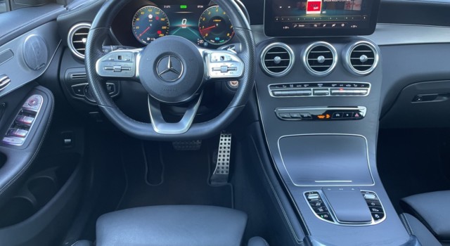 MERCEDES-BENZ GLC 200 AMG Line 4Matic 9G-Tronic