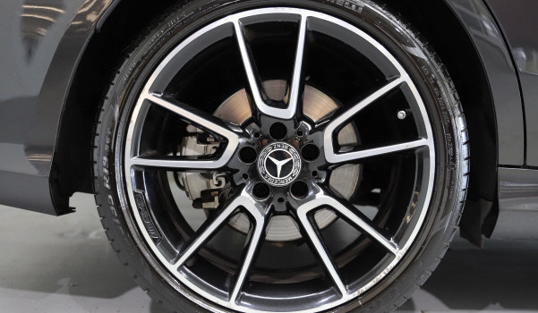 MERCEDES-BENZ C 220 d SwissStar AMG L.4M