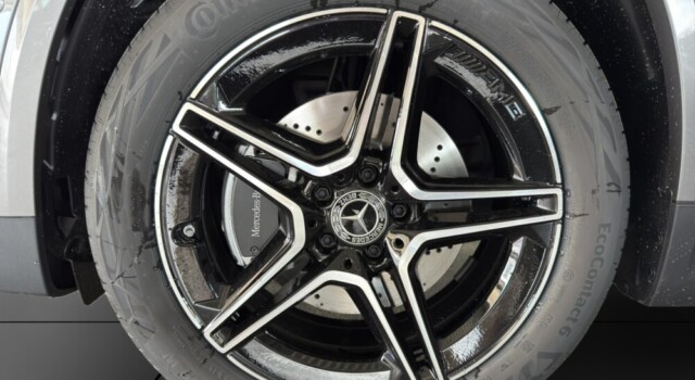 MERCEDES-BENZ GLA 220 4Matic 8G-DCT