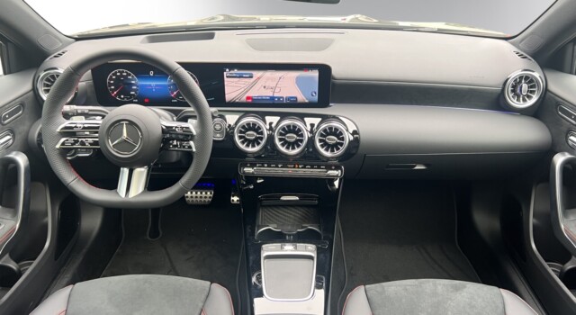 MERCEDES-BENZ A 200 Night Star 7G-DCT