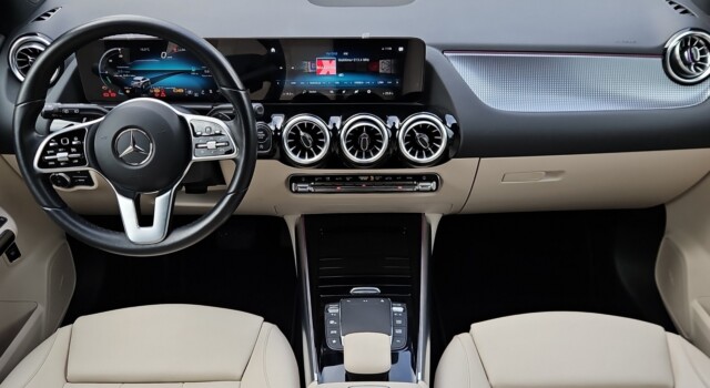 MERCEDES-BENZ GLA 250 4Matic Progressive 8G-DCT