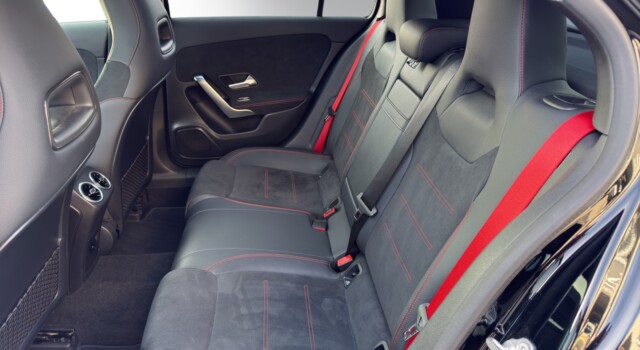 MERCEDES-BENZ A 35 AMG 4Matic Speedshift