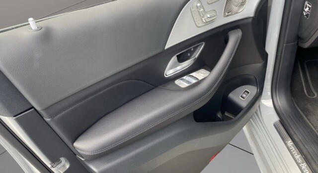 MERCEDES-BENZ GLE 300 d 4Matic 9G-Tronic