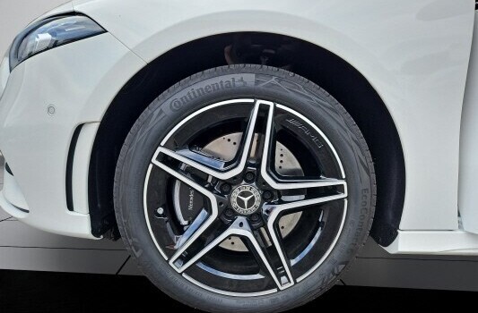 MERCEDES-BENZ A 250 e 8G-DCT