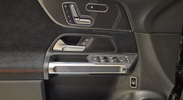 MERCEDES-BENZ GLB 220 4Matic 8G-Tronic