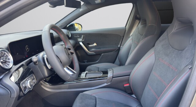 MERCEDES-BENZ A 200 Night Star 7G-DCT