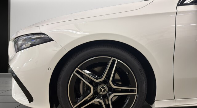 MERCEDES-BENZ A 200 Night Star 7G-DCT