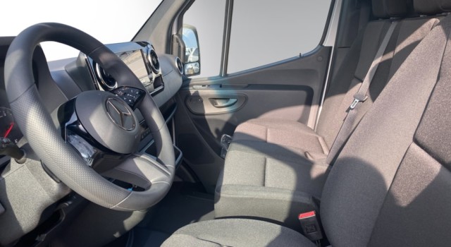 MERCEDES-BENZ Sprinter 315 CDI Standard 9G-TRONIC