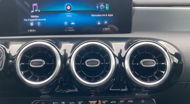 MERCEDES-BENZ CLA 180 CLA SB 180 AMG Line 7G