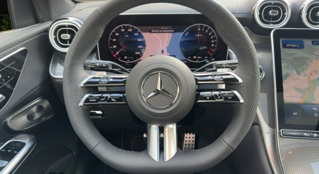 MERCEDES-BENZ GLC 300 e 4Matic 9G-Tronic