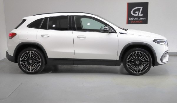 MERCEDES-BENZ EQA 250 AMG Line AMG Line