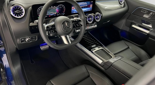 MERCEDES-BENZ GLA 250 4Matic 8G-DCT