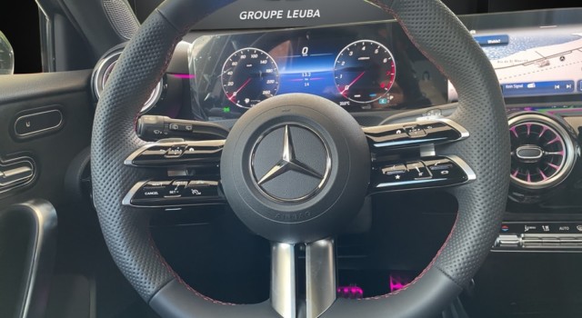 MERCEDES-BENZ A 220 4Matic 8G-DCT