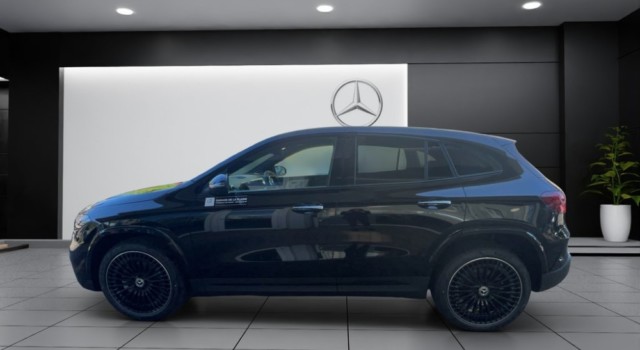 MERCEDES-BENZ EQA 300 4Matic Swiss Star AMG Line