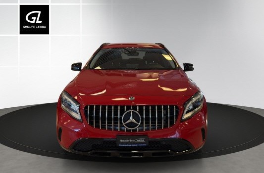 MERCEDES-BENZ GLA 200 Night Star
