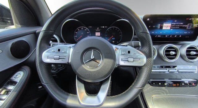 MERCEDES-BENZ GLC 300 e AMG Line 4Matic
