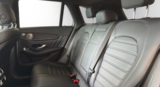 MERCEDES-BENZ GLC 300 de AMG Line 4M A