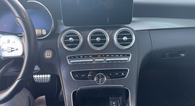 MERCEDES-BENZ C 300 AMG Line 4Matic