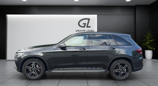 MERCEDES-BENZ GLC 200 AMG Line 4Matic 9G-Tronic