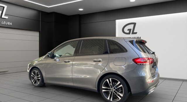 MERCEDES-BENZ B 200 Night Star 7G-DCT