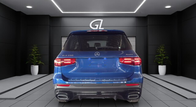 MERCEDES-BENZ GLB 250 4 MATIC