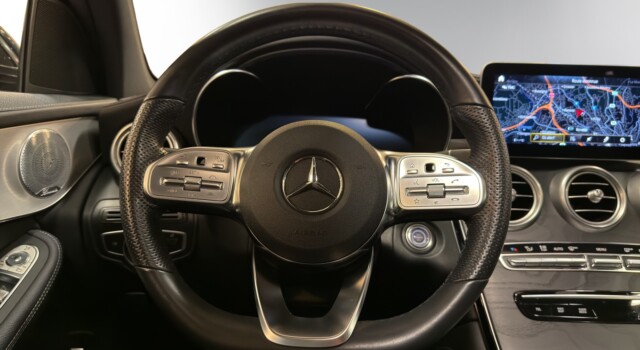 MERCEDES-BENZ GLC 200 AMG Line 4Matic 9G-Tronic