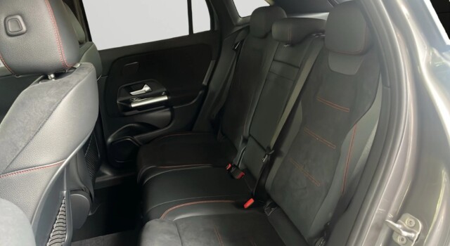 MERCEDES-BENZ GLA 250 4Matic 8G-DCT Swiss Star
