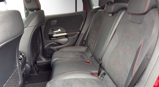 MERCEDES-BENZ GLA 220 4Matic 8G-DCT