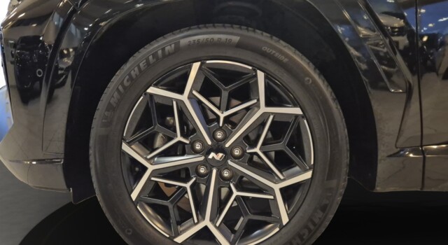 HYUNDAI TUCSON 1.6HEV NLi LUX 4WD