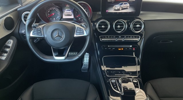 MERCEDES-BENZ GLC 220 d AMG Line 4Matic