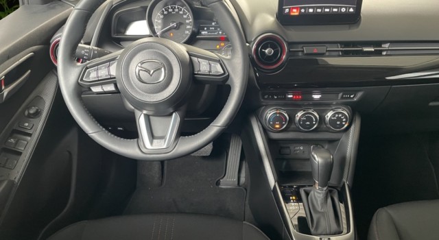 MAZDA 2 SKYACTIV-G 90 Homura Automat