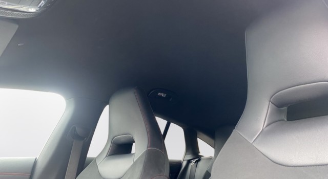 MERCEDES-BENZ CLA 180 CLA SB 180 AMG Line 7G