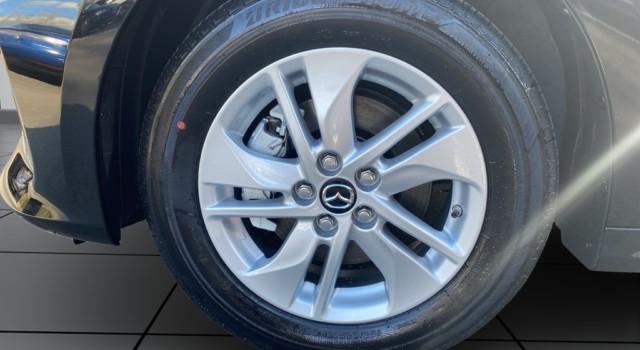 MAZDA 2 Hybrid Centre-line