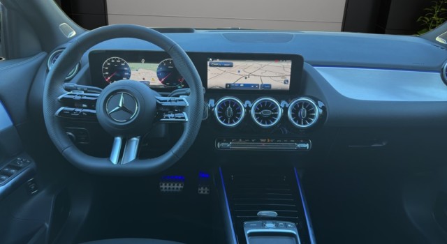 MERCEDES-BENZ GLA 250 4Matic 8G-DCT Swiss Star