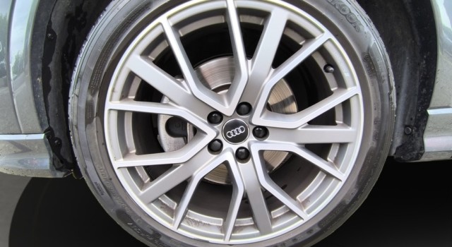 AUDI Q3 45 TFSI S line quattro