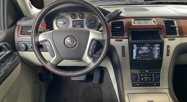 CADILLAC ESCALADE 6.2 Sport Luxury