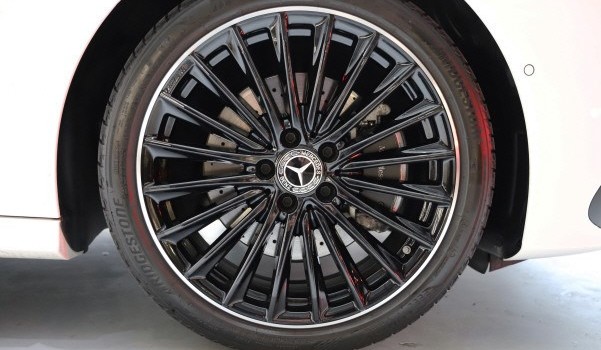 MERCEDES-BENZ A 220 d 8G-DCT