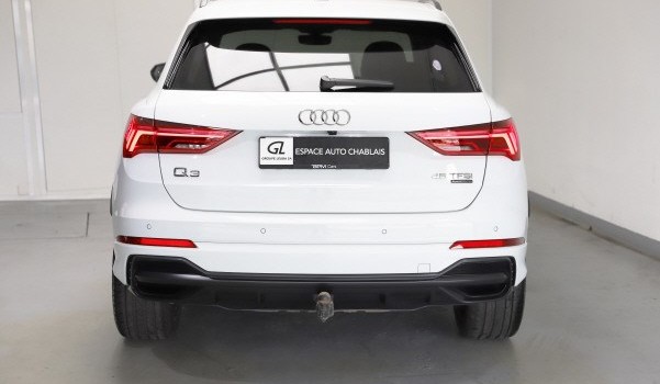 AUDI Q3 45 TFSI S line quattro