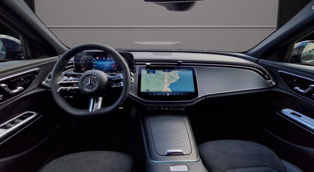 MERCEDES-BENZ E 220 d 4Matic 9G-Tronic