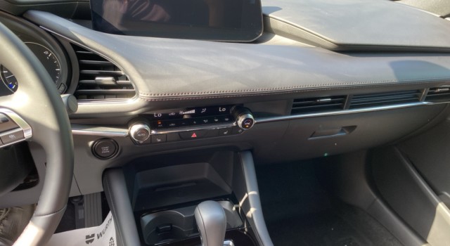 MAZDA 3 Hatchback SKYACTIV-G M Hybrid 140 Centre Line Automat