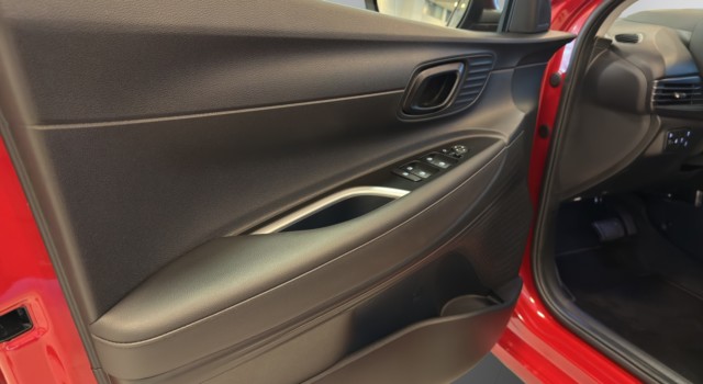 HYUNDAI i20 1.0 T-GDi Amplia DCT