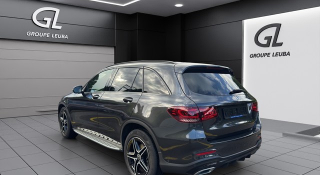 MERCEDES-BENZ GLC 200 AMG Line 4Matic 9G-Tronic