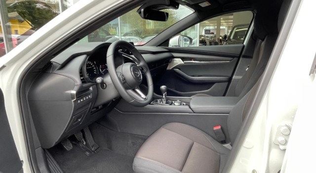 MAZDA 3 Hatchback SKYACTIV-G M Hybrid 140 Centre Line Automat