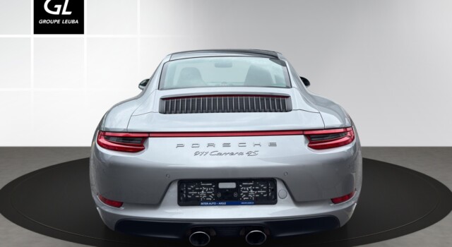 PORSCHE 911 Carrera 4S