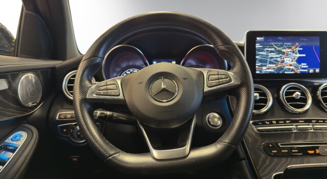 MERCEDES-BENZ GLC 220 d AMG Line 4Matic