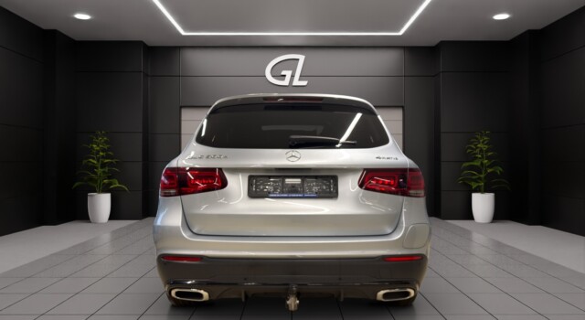MERCEDES-BENZ GLC 300 e AMG Line Plus 4Matic 9G-Tronic