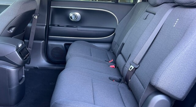 HYUNDAI IONIQ 9 110kWh Amplia 4WD